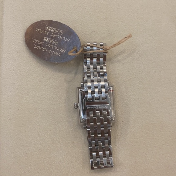 Tommy Bahama NWT VINTAGE ladies square watch - Picture 5 of 7
